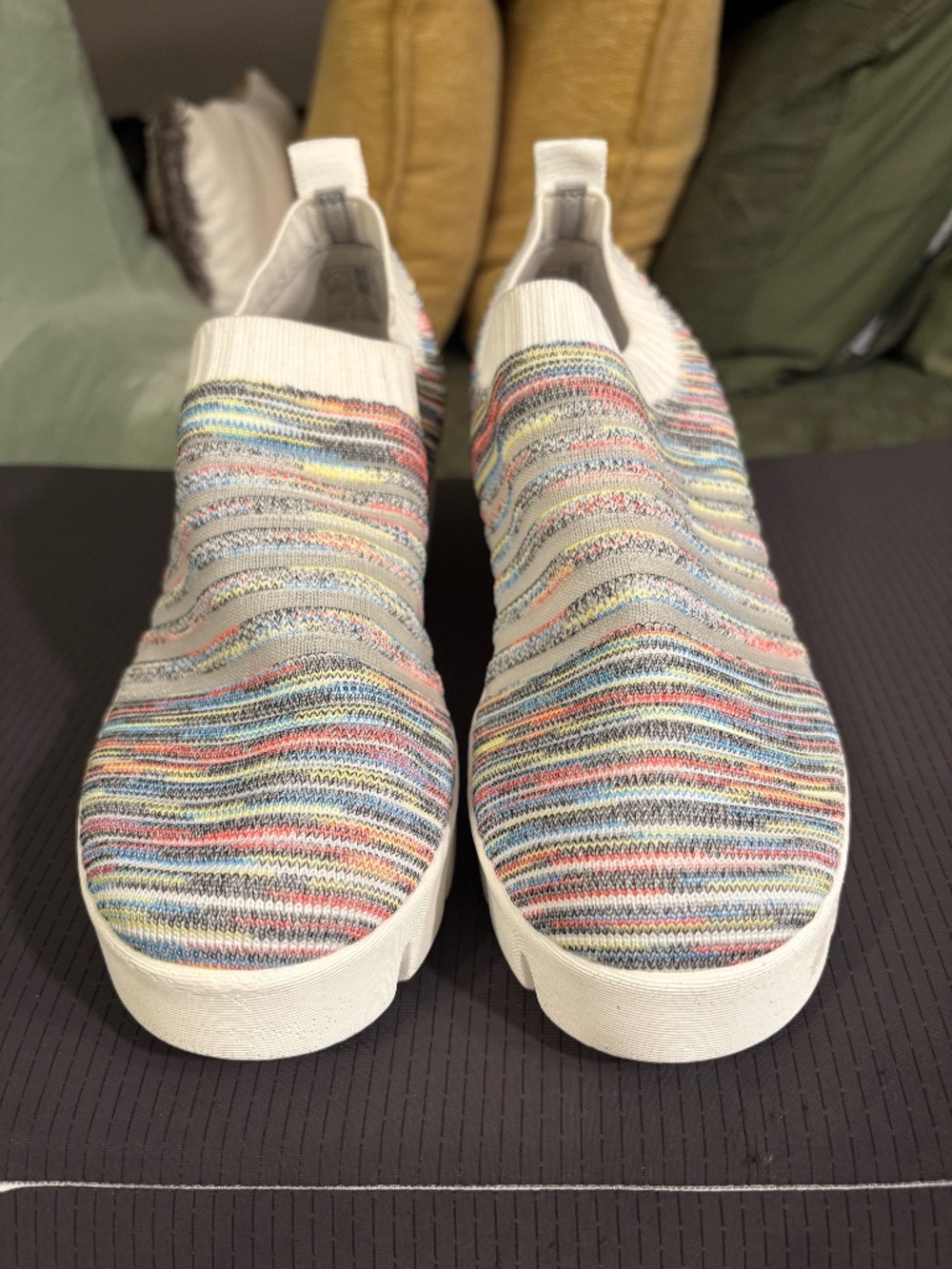 Bernie Mev New York Slip ons